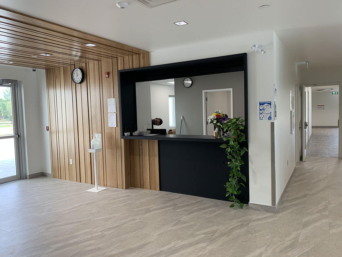 reception-desk.jpg (174 KB)